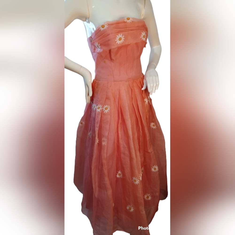 Vintage Peachy Pink embroidered organza strapless dress gown early 1950s prom